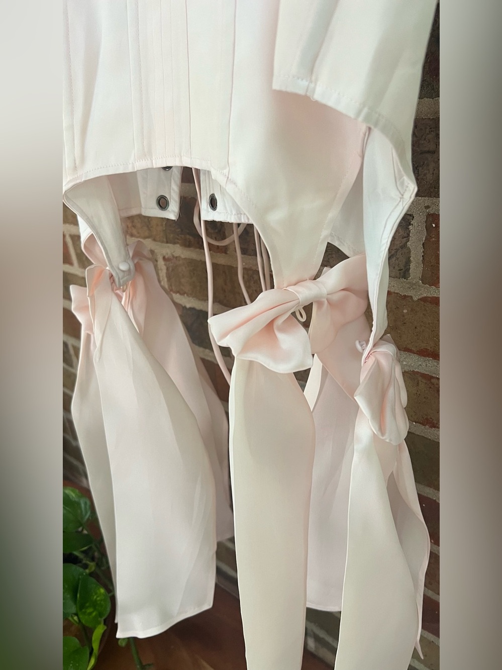 Selkie Pink Ruffle Puff-Sleeve Corset - Picture 4 of 10
